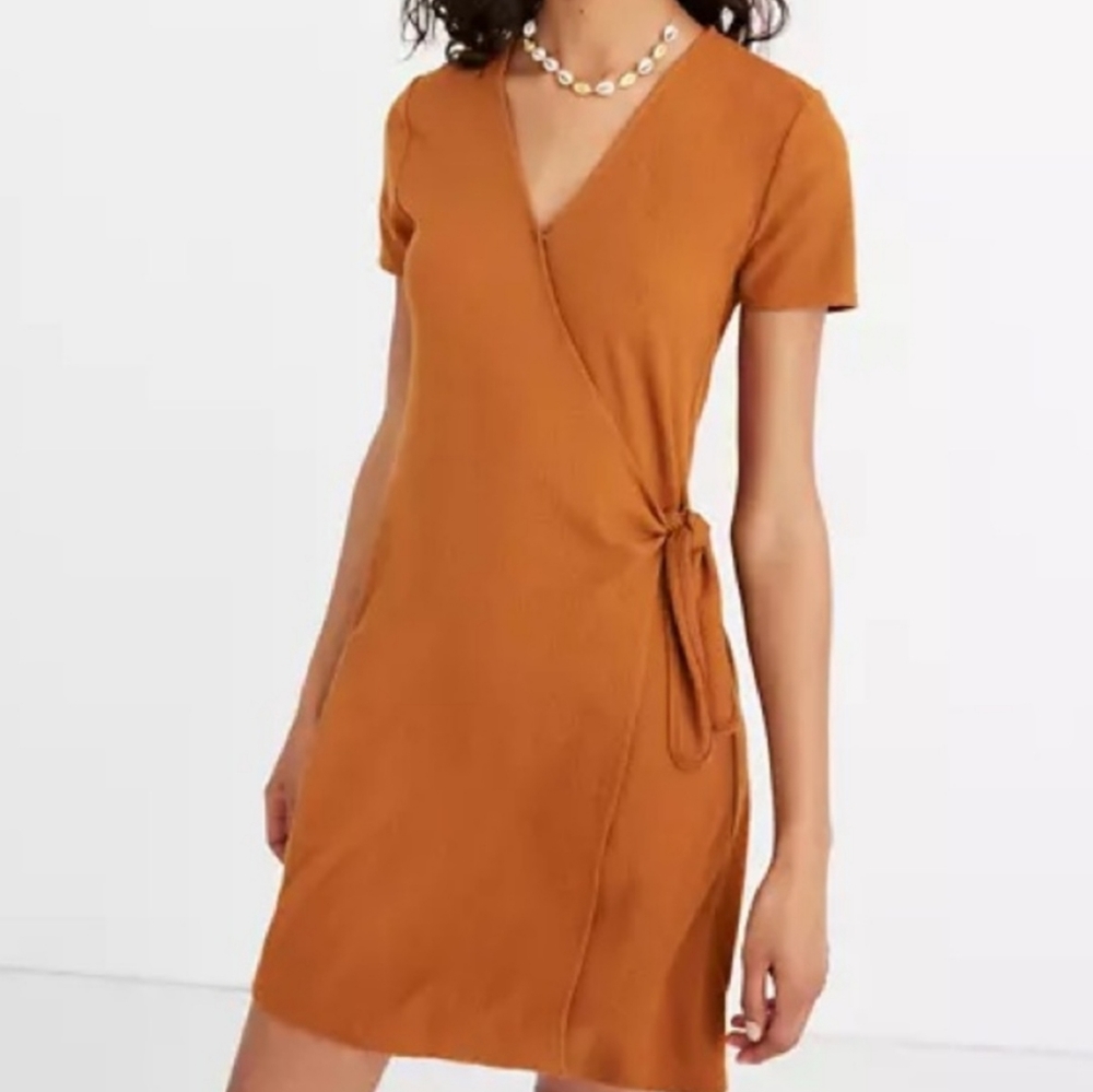 Texture & Thread Madewell Short Sleeve Wrap Dress.